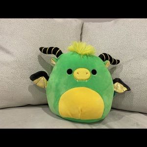 Squishmallows 8” Bethuna the blacklight Dragon